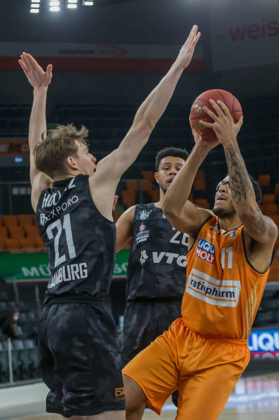 安菲尔德 安菲尔德