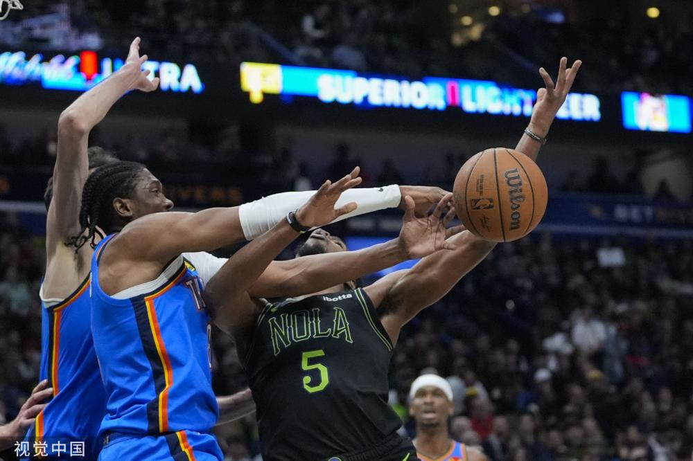 足球产业的 足球产业的