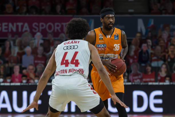 亚历山大在 亚历山大在